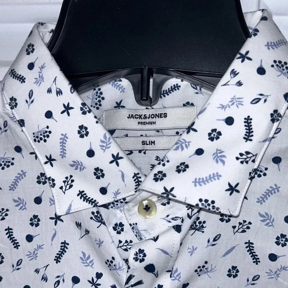 Jack & Jones,Men shirt Sm & Med,NWT,cotton 100,white & blue.BETTER COTTON ORG - Picture 4 of 13